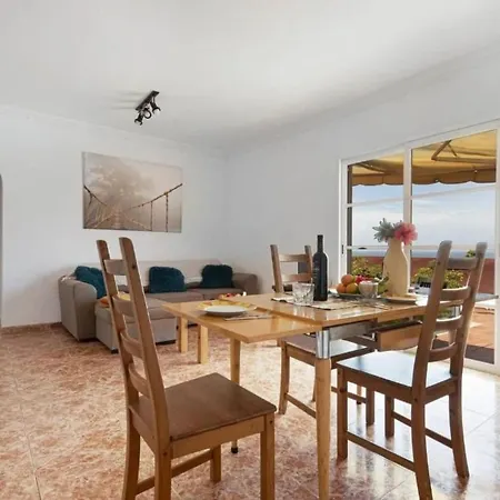 Beatifull Apto Meerblick Playa Jardin Wiffi By Interhome